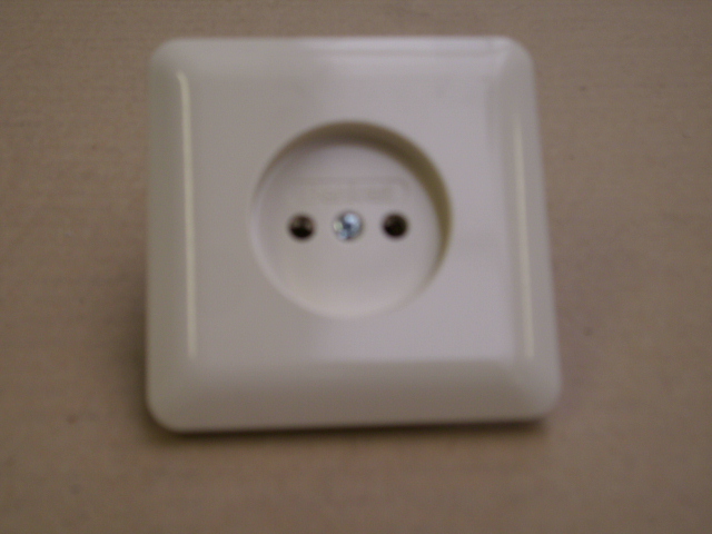 WCD inbouw zonder randaarde creme (berker)